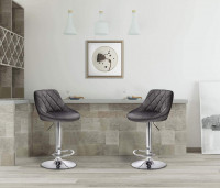 Set of 2 bar stools with upholstered velvet seat